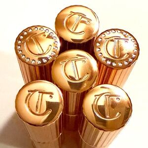 Charlotte Tilbury Matte Revolution Lipstick in MRS KISSSES